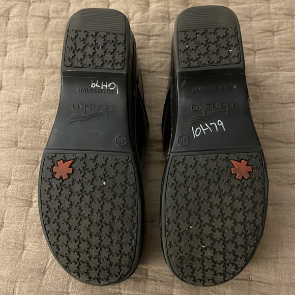Dansko XP Clogs - Picture 8 of 10